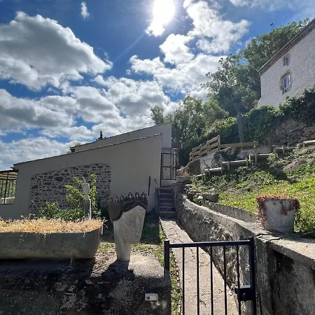 Maison Au Pied Du Chateau - L'ange Du Chateau * Champeix