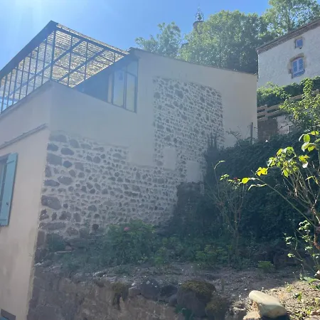 Maison Au Pied Du Chateau - L'ange Du Chateau Champeix